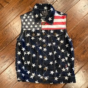 Akademiks Clothing Brand Boys Patriotic Denim Vest Size Medium 10-12 USED